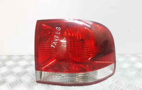 Volkswagen Touareg I Rear/tail lights 7L6945096K06S