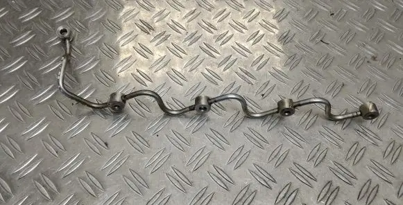 Toyota RAV 4 (XA30) Fuel main line pipe