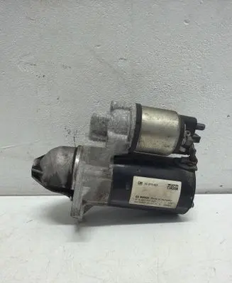 Opel Astra J Starter motor 55578921