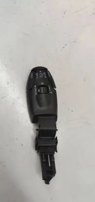 Peugeot 2008 II Wiper turn signal indicator stalk/switch 98035106zd