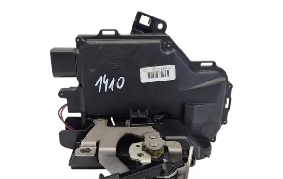Audi A4 S4 B6 8E 8H Rear door lock 8E0839015C