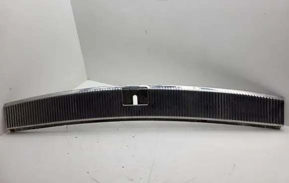 Volkswagen Touareg I Trunk/boot sill cover protection 7L6863459B