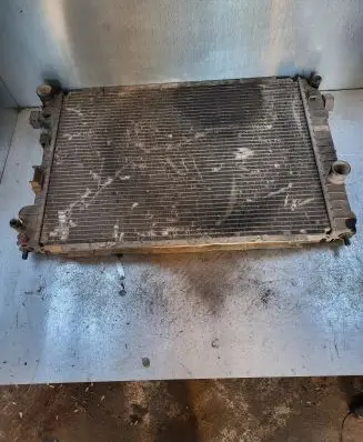 Opel Omega B1 Coolant radiator