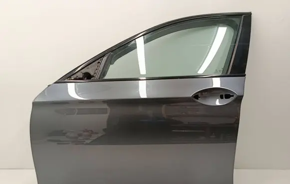 BMW 5 F10 F11 Front door 7366705