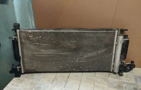 A/C cooling radiator (condenser)