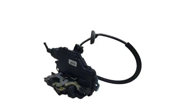 Volkswagen Golf V Front door lock 3D1837015