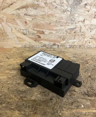 Mercedes-Benz ML W166 Fuel injection pump control unit/module A0009003101 A0009014000 130103556019E