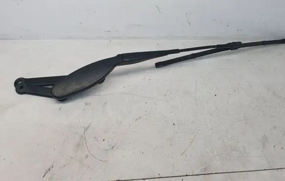 Mercedes-Benz GLC X253 C253 Front wiper blade arm A2538200344