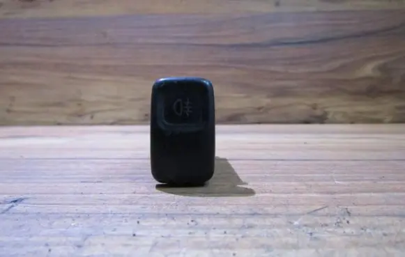 Fog light switch