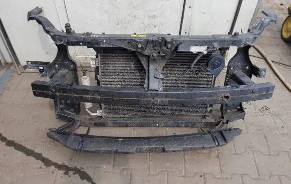 Nissan Qashqai Front piece kit 