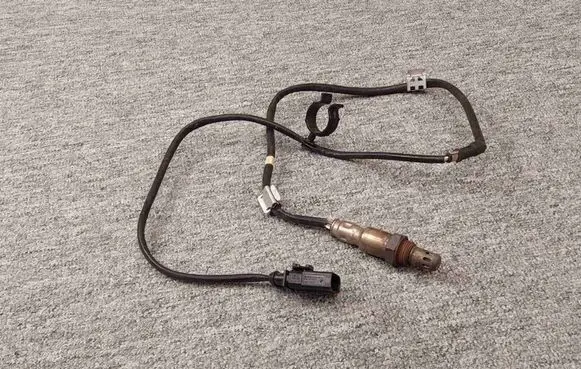 Volkswagen Golf VII Lambda probe sensor 04E906262CH 04E.906.262.CH