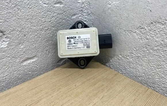 Audi A6 S6 C5 4B ESP acceleration yaw rate sensor 0265005618 8E0907637B 3003869
