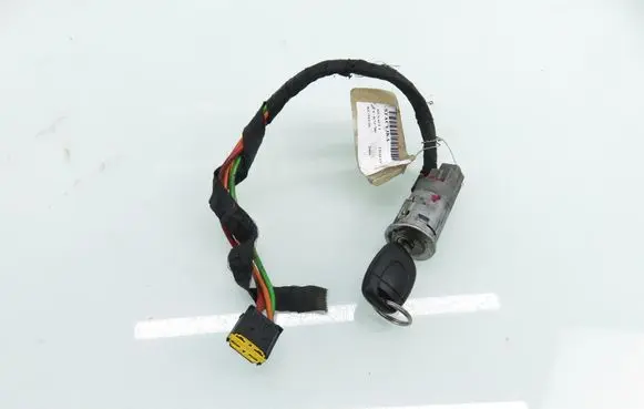 Renault Thalia I Ignition lock 