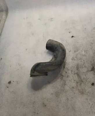 Mitsubishi Pajero Air intake duct part