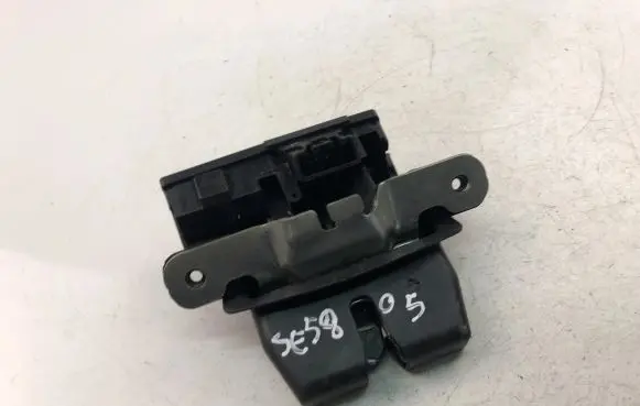 Ford Fiesta Tailgate/trunk/boot lock/catch/latch 8A61A442A66BE