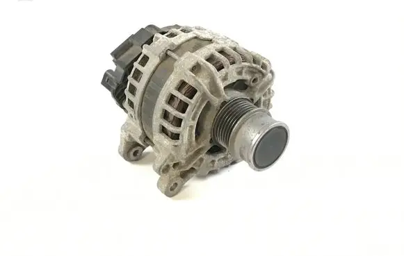 Volkswagen Scirocco Generator/alternator 04C903023T