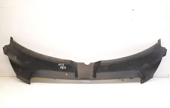 Engine bonnet/hood lock trim molding