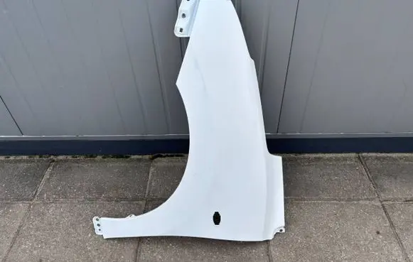 Suzuki Baleno IV Fender
