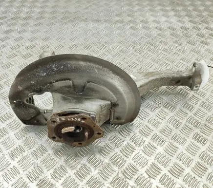 Porsche Taycan 9J1 Front wheel hub 9J0407246