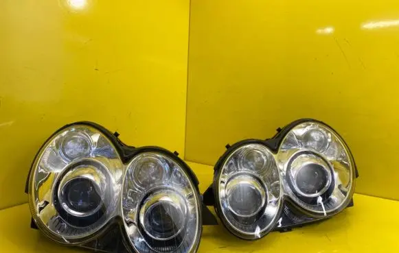 Mercedes-Benz SLR McLaren C199 Headlight/headlamp 4531