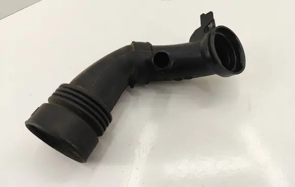 Peugeot 308 Turbo air intake inlet pipe/hose 9684362180