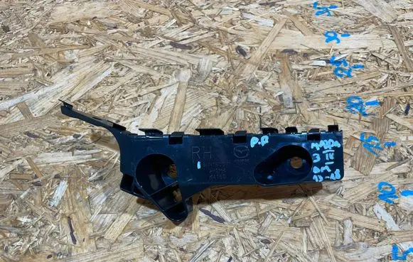 Mazda 3 III Front bumper mounting bracket BHN1500T1 S2508N067-I