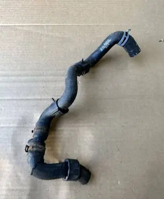 Audi A6 S6 C7 4G Engine coolant pipe/hose 4G0122062A