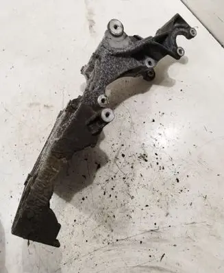 Generator/alternator bracket