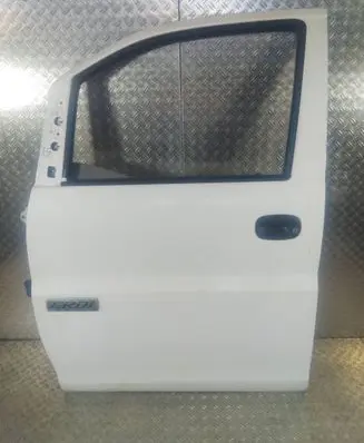 Hyundai H-1, Starex, Satellite Front door