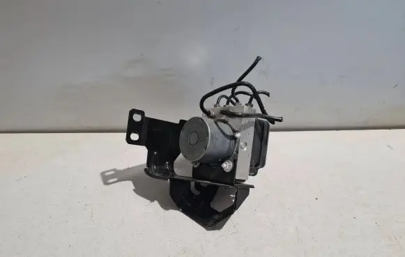 Maserati Ghibli ABS Pump 6701066150