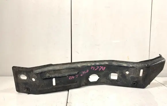 Audi A6 S6 C4 4A Fender mounting bracket