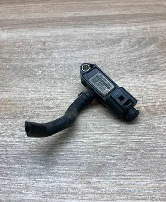 Volkswagen PASSAT B6 Exhaust gas pressure sensor 076906051A WithPlug