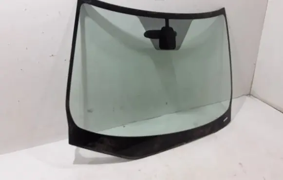 Nissan Pulsar Front windscreen/windshield window 727003ZL1A