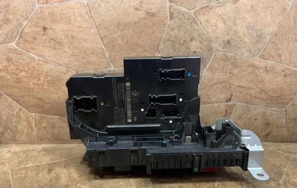 Mercedes-Benz SLK R172 Fuse module A1729002609 A1729015500