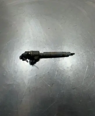 Mercedes-Benz E W211 Fuel injector 0445110177