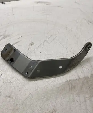 Citroen C4 Grand Picasso Fender mounting bracket 017242C02
