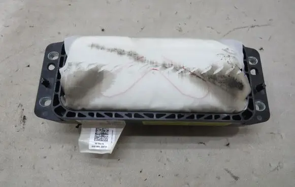 Volkswagen PASSAT B8 Passenger airbag 3G0880204D