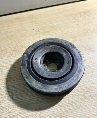 Alfa Romeo 159 Crankshaft pulley 55208280