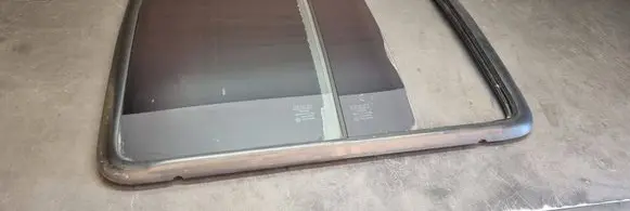 Fiat Doblo Sliding door window/glass 