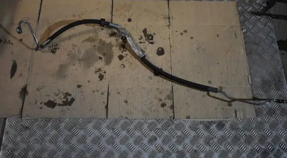 Porsche 992 Turbo turbocharger oiling pipe/hose