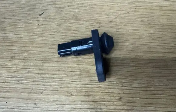 Toyota Auris 150 Rear door sensor T73