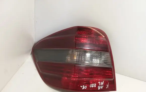 Mercedes-Benz ML W164 Rear/tail lights A1648202164 404007B1
