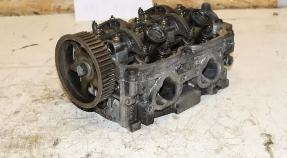 Subaru Legacy Engine head 72828292929