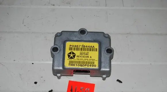 Chrysler PT Cruiser Airbag deployment crash/impact sensor P04671844AA