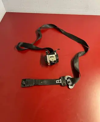 BMW X1 F48 F49 Front seatbelt 7428111 S1742811102