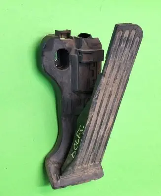 Volkswagen Golf V Accelerator throttle pedal 1K1721503L U024004 6PV00860000