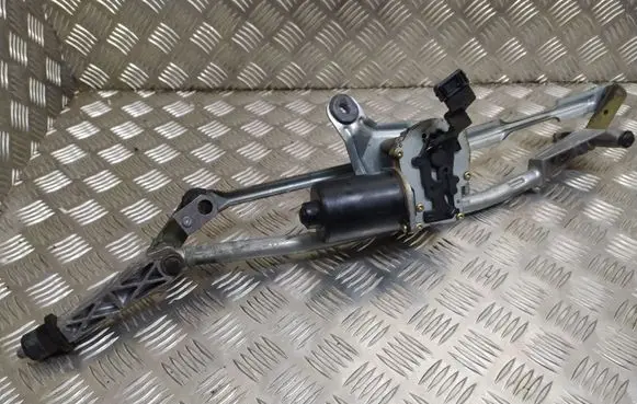 Volvo S60 Front wiper linkage and motor 182359 2026A