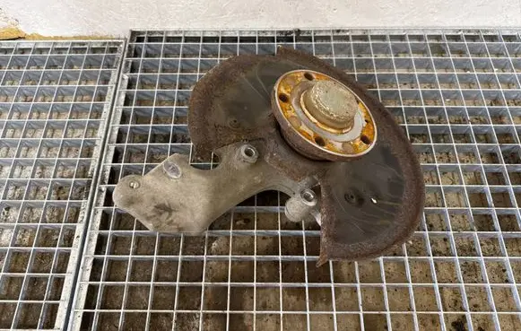 Volkswagen PASSAT B8 Rear wheel hub