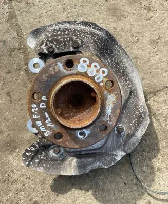 BMW 1 F20 F21 Front wheel hub