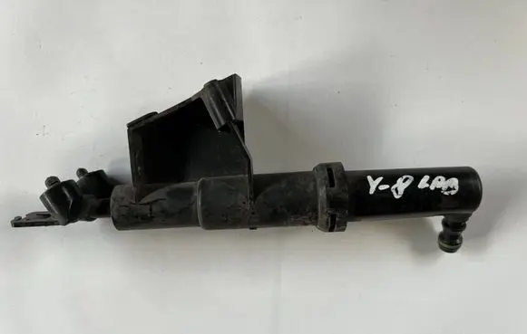 Volvo V50 Headlight washer spray nozzle 31253730 1307030347 20020911